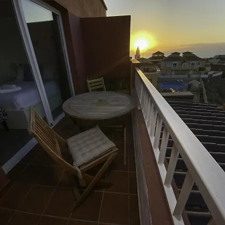 Сasa de vacaciones Delightful House Near The Sea Costa Adeje (Tenerife)